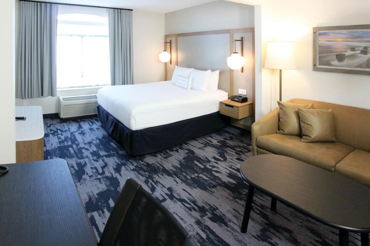 נורת' צ'רלסטון Fairfield Inn & Suites By Marriott Charleston Airport/Convention Center מראה חיצוני תמונה