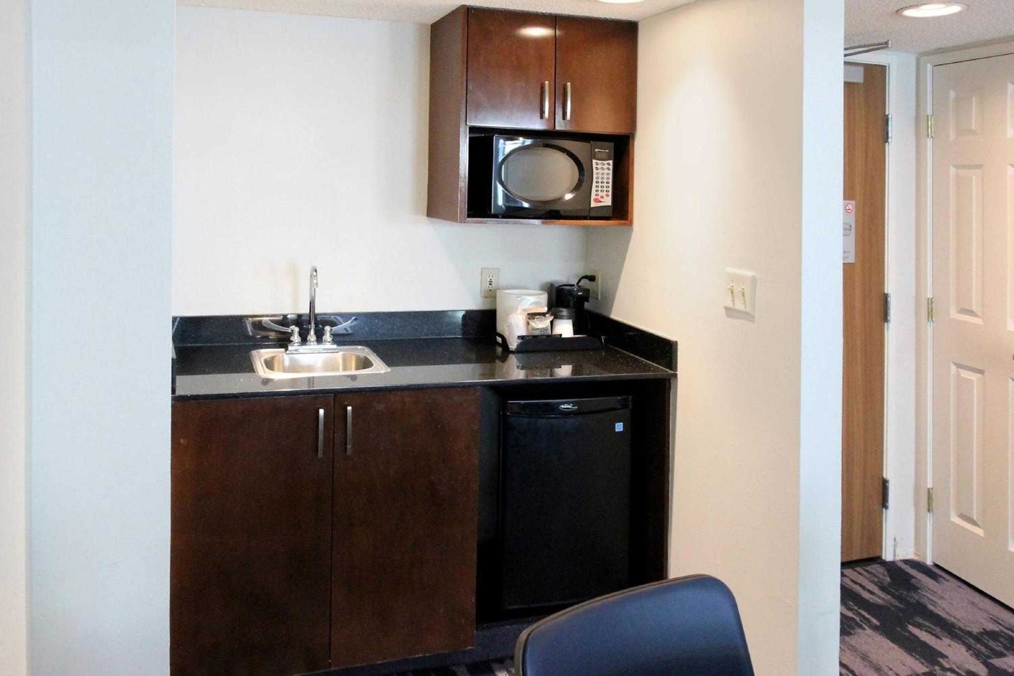 נורת' צ'רלסטון Fairfield Inn & Suites By Marriott Charleston Airport/Convention Center מראה חיצוני תמונה