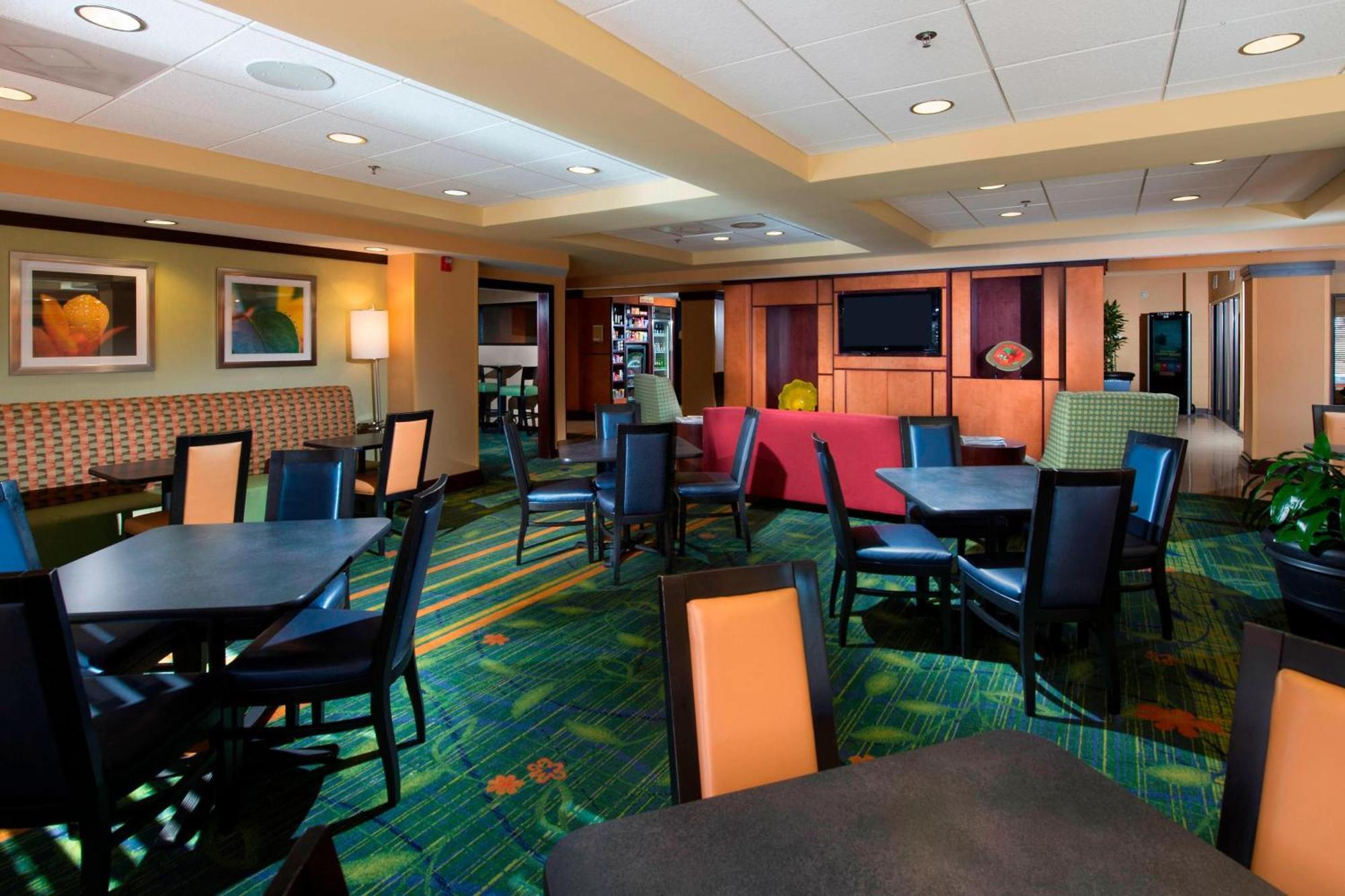 נורת' צ'רלסטון Fairfield Inn & Suites By Marriott Charleston Airport/Convention Center מראה חיצוני תמונה