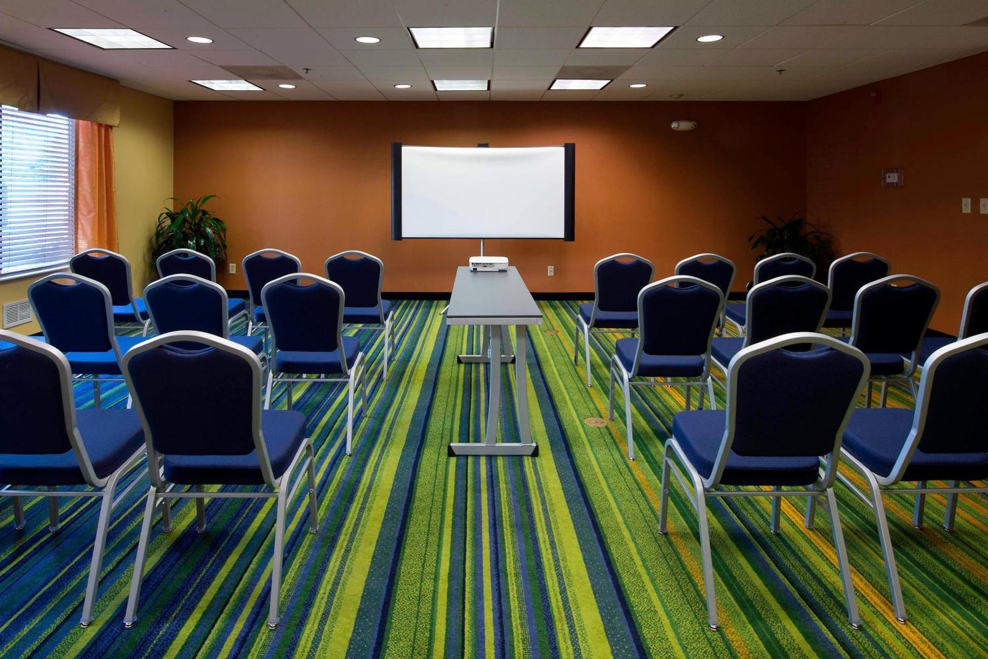 נורת' צ'רלסטון Fairfield Inn & Suites By Marriott Charleston Airport/Convention Center מראה חיצוני תמונה