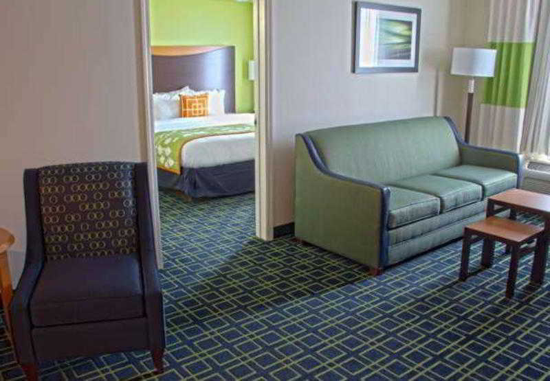נורת' צ'רלסטון Fairfield Inn & Suites By Marriott Charleston Airport/Convention Center מראה חיצוני תמונה