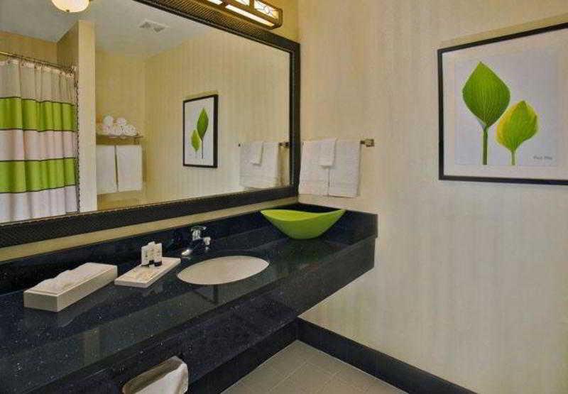 נורת' צ'רלסטון Fairfield Inn & Suites By Marriott Charleston Airport/Convention Center מראה חיצוני תמונה