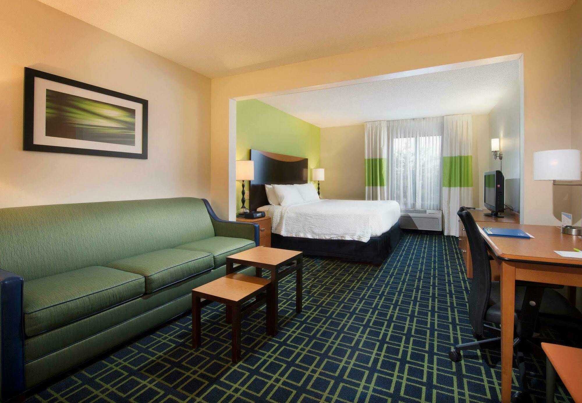 נורת' צ'רלסטון Fairfield Inn & Suites By Marriott Charleston Airport/Convention Center מראה חיצוני תמונה